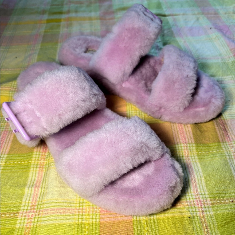 Like New Ugg Fuzz Yeah Slipper Slides - image 3
